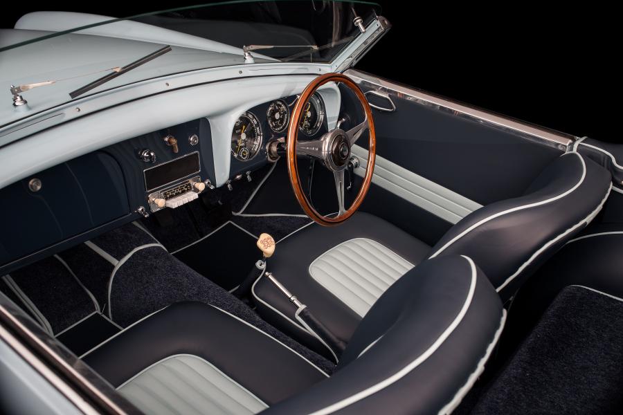 Интерьер Pegaso Z-102 B Cabriolet por Saoutchik (0136) 1954 года  (фото 5 из 17)